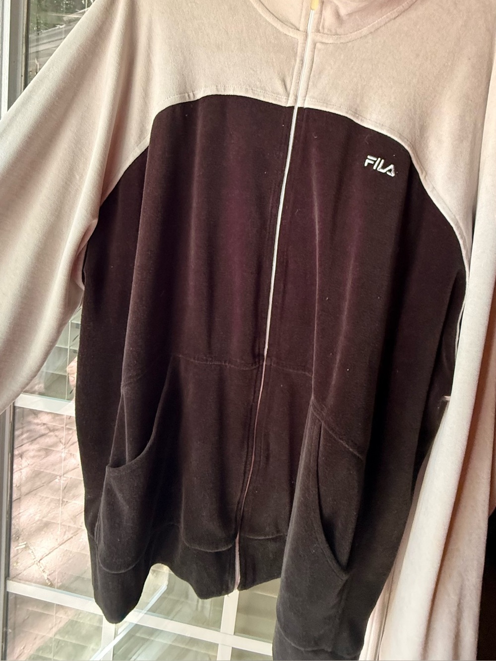 FILA vintage Embroidered Logo Fleece in Off White and Black